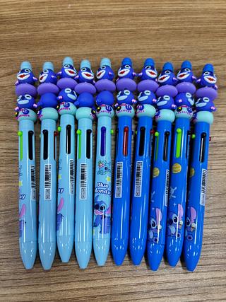 CANETA ESFEROGRÁFICA ( STITCH ), BLUE MONDAY , ( 4 CORES ), PACOTE COM ( 10-UNIDADES ).