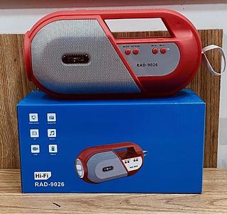 CAIXA DE SOM MÉDIA, COM LANTERNA BLUETOOTH. ( INOVA )