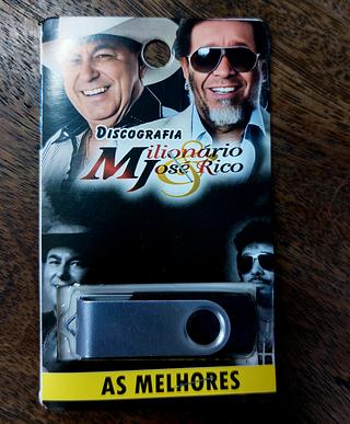 MILIONARIO E JOSE RICO