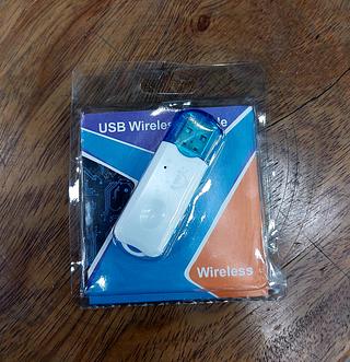 RECEPTOR DE MÚSICA VEICULAR SEM FIO. VIA BLUETOOH, USB