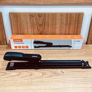 GRAMPEADOR DE PAPEIS, ( 20 FOLHAS, A4 ). ( LELONG )