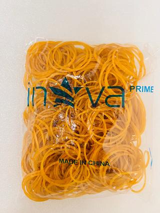 PACOTE DE ELÁSTICO PRENDER NOTAS DE DINHEIRO( 500- UNIDADES ). ( INOVA )