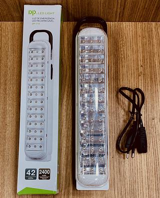 LUMINÁRIA DE EMERGÊNCIA RECARREGAVEL 42 LEDS, 3.4W. ( DP )