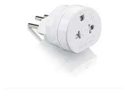 ADAPTADOR PARA TOMADA UNIVERSAL, ( 2P + T ). ( INOVA )